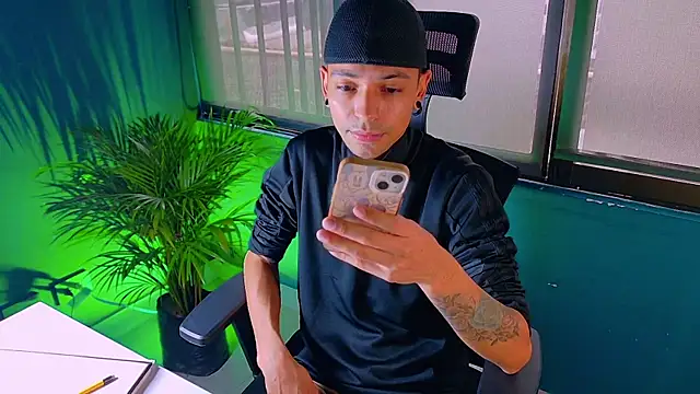 Snapshot of Imtavo chatting on 02.18.26 Imtavo online show from 02.18.26