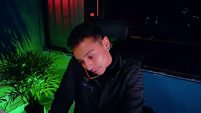 Snapshot of Imtavo chatting on 02.25.26 Imtavo online show from 02.25.26