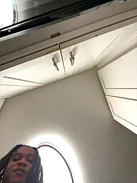 Snapshot of bbckhill chatting on 11.11.25 bbckhill online show from 11.11.25