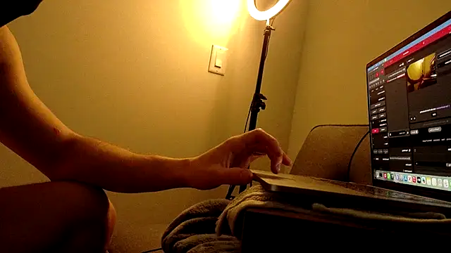 sculpteddesire online show from 11.21.25