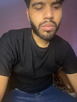 Snapshot of hotyyyyjonny chatting on 06.25.26 hotyyyyjonny online show from 06.25.26