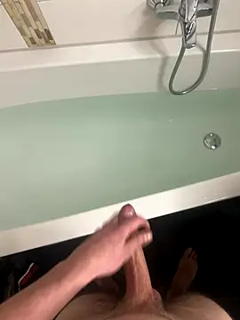 lukasDickpic12 online show from 12.16.25