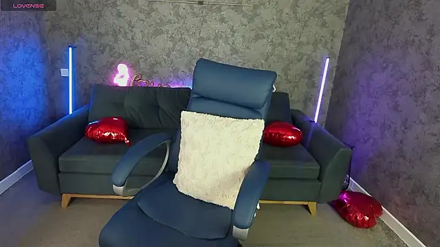 LadyChanelll online show from 02.24.26