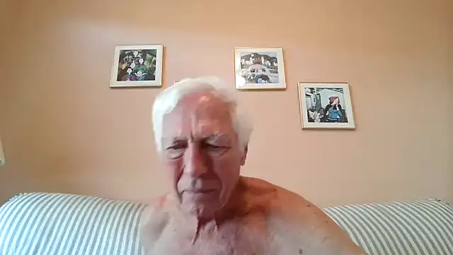 Snapshot of capttp chatting on 04.17.26 capttp online show from 04.17.26