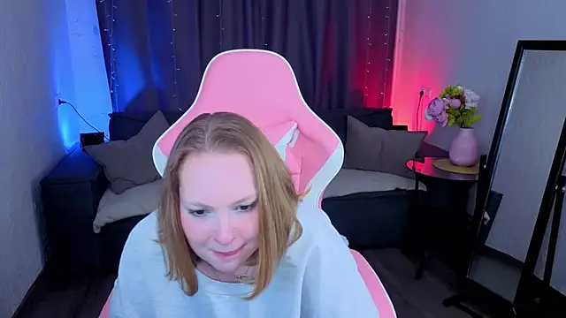 Snapshot of Elizabeth_Walson chatting on 11.13.25 Elizabeth Walson online show from 11.13.25