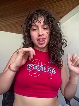 Snapshot of Dreana chatting on 02.26.26 Dreana online show from 02.26.26