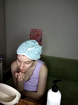 Snapshot of v_crizis324 chatting on 02.25.26 v crizis324 online show from 02.25.26