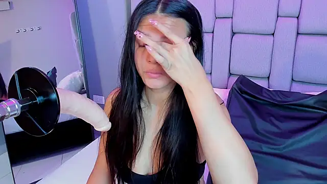 Snapshot of Sara_rhoades chatting on 11.27.25 Sara rhoades online show from 11.27.25