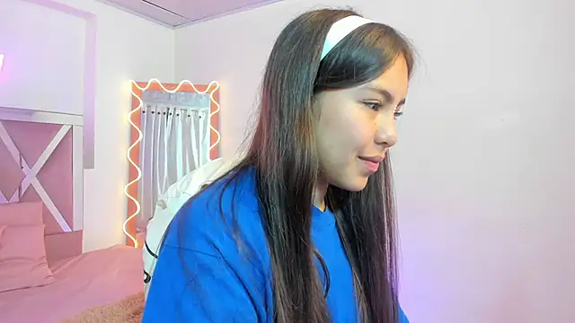 ISABELA TAY online show from 11.29.25