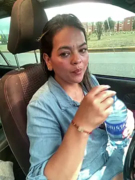 tasha velvet online show from 03.31.26