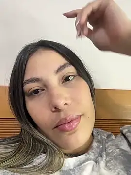 Anna Bitch Disgusting online show from 02.26.26