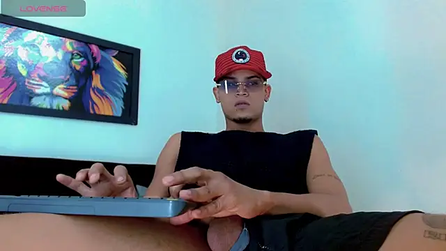 Snapshot of Isaacas_ chatting on 11.17.25 Isaacas online show from 11.17.25