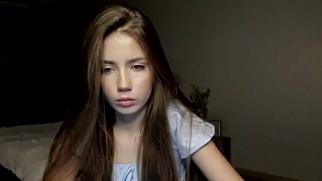 Aurora Glow21 online show from 11.16.25