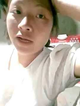 Snapshot of Micky_baby chatting on 04.22.26 Micky baby online show from 04.22.26