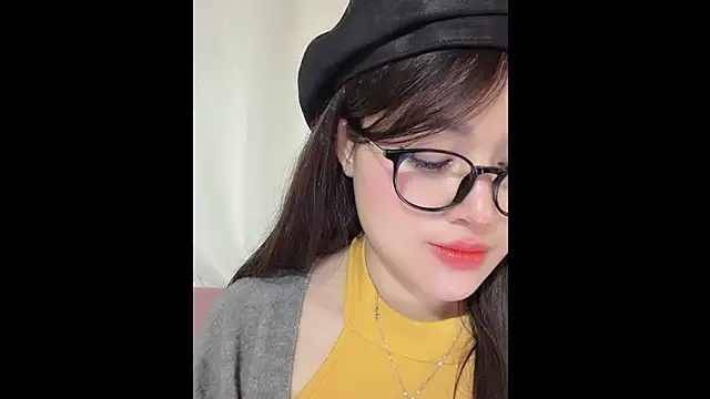 MiCandy-Lovee online show from 11.20.25