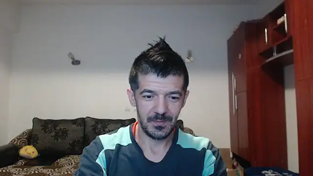 Snapshot of Dale_E chatting on 12.18.24 Dale E online show from 12.18.24