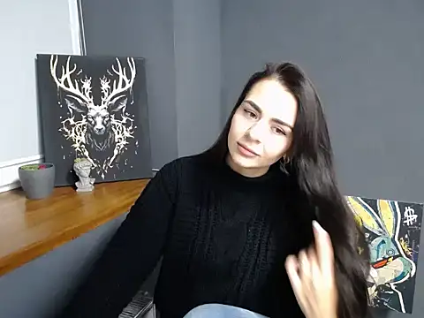 divina kira online show from 11.22.25