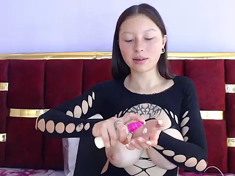  mery 23 online show from 11.25.25