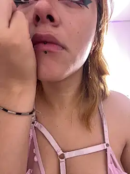 NinaSakura Eup online show from 11.18.25