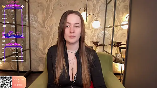 EmmaBloomm online show from 05.17.26