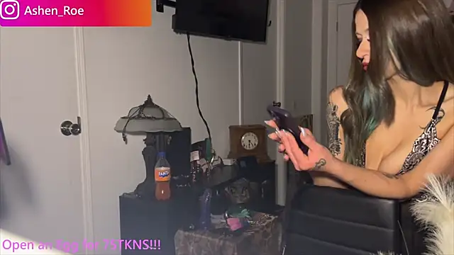 AshenRoe online show from 04.09.26