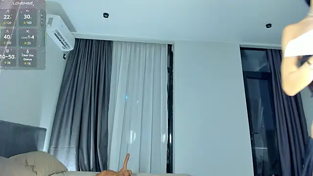 Sakura  frostt online show from 11.30.25