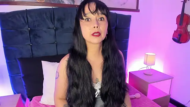 kata leinn online show from 11.15.25