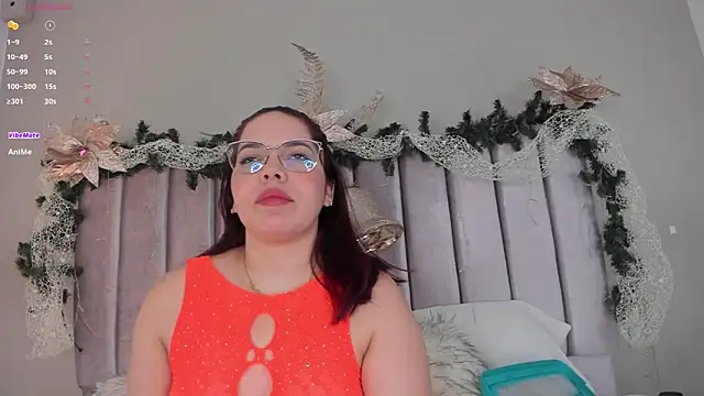 AnnaNoval 10 online show from 11.22.25