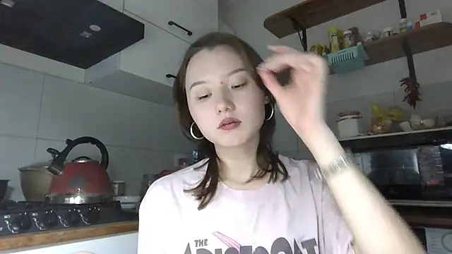 DeenaCaho online show from 11.20.25