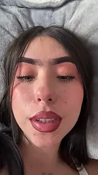 Sammydoll1 online show from 12.19.25