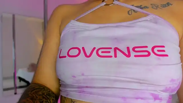 SnakeMuse online show from 11.27.25