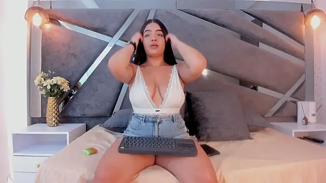 Sammy Gomez  online show from 11.20.25