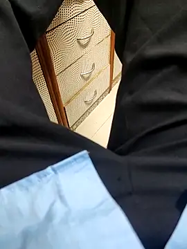 Snapshot of Paramkeerthi chatting on 12.22.25 Paramkeerthi online show from 12.22.25