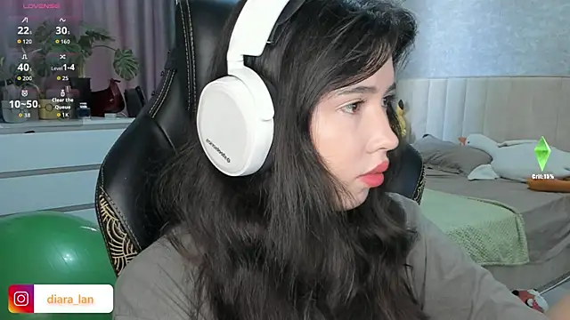 Diara 1an online show from 11.27.25