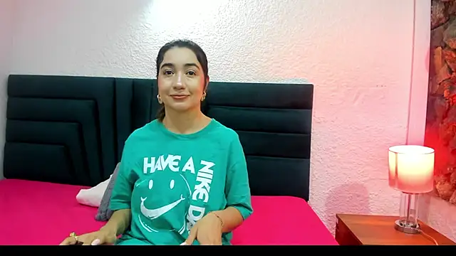 VictoriaRouge  online show from 01.18.26