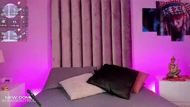 Snapshot of GabrielaSuarez_ chatting on 07.25.26 GabrielaSuarez online show from 07.25.26