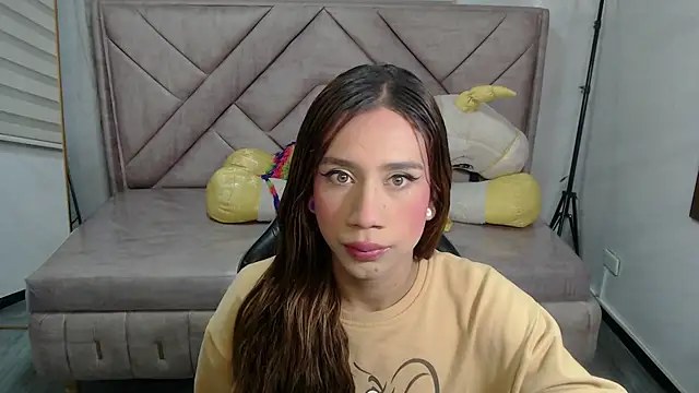 Evy Luxx v online show from 11.19.25