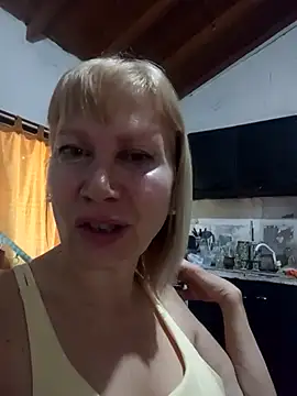 SexyMilf1211 online show from 04.18.26