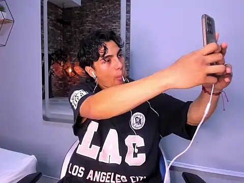 MattFiore online show from 12.21.25