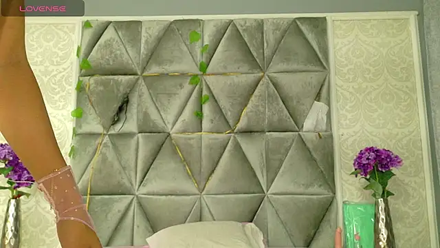 Snapshot of Miaa_Grace_ chatting on 02.14.26 Miaa Grace online show from 02.14.26