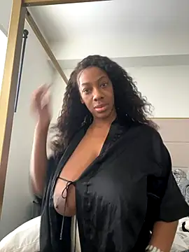 Snapshot of Drekacakez chatting on 01.07.26 Drekacakez online show from 01.07.26