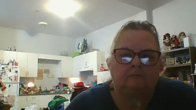 Snapshot of TiguhguhrsRose chatting on 11.19.25 TiguhguhrsRose online show from 11.19.25