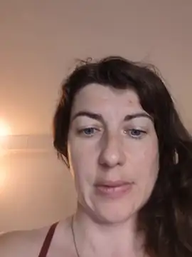 Jo LieLive online show from 06.18.26