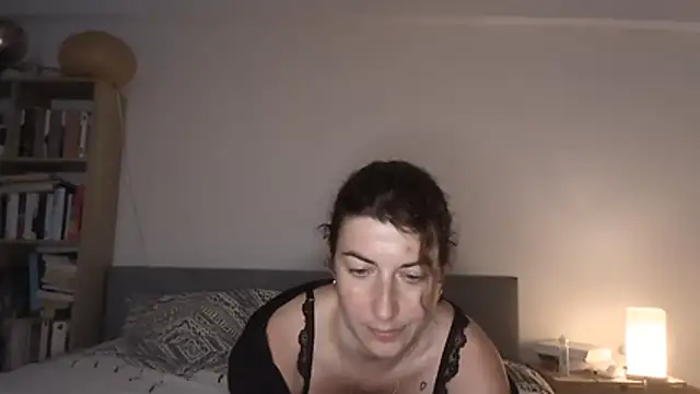 Jo LieLive online show from 06.28.26