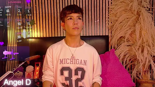 Angeldust19 online show from 04.07.26