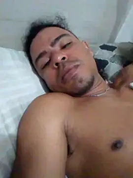 Snapshot of morenoosafado18cm chatting on 11.14.25 morenoosafado18cm online show from 11.14.25