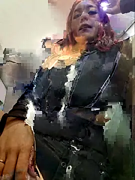 Eveelyn 25 online show from 11.14.25