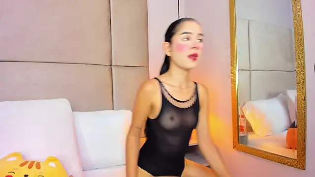 Snapshot of angelaG1 chatting on 07.10.26 angelaG1 online show from 07.10.26