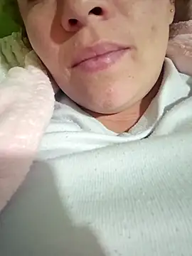 Snapshot of Rouse_hot_ chatting on 01.06.26 Rouse hot online show from 01.06.26