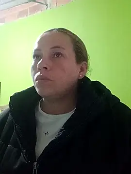 Snapshot of Rouse_hot_ chatting on 02.14.26 Rouse hot online show from 02.14.26